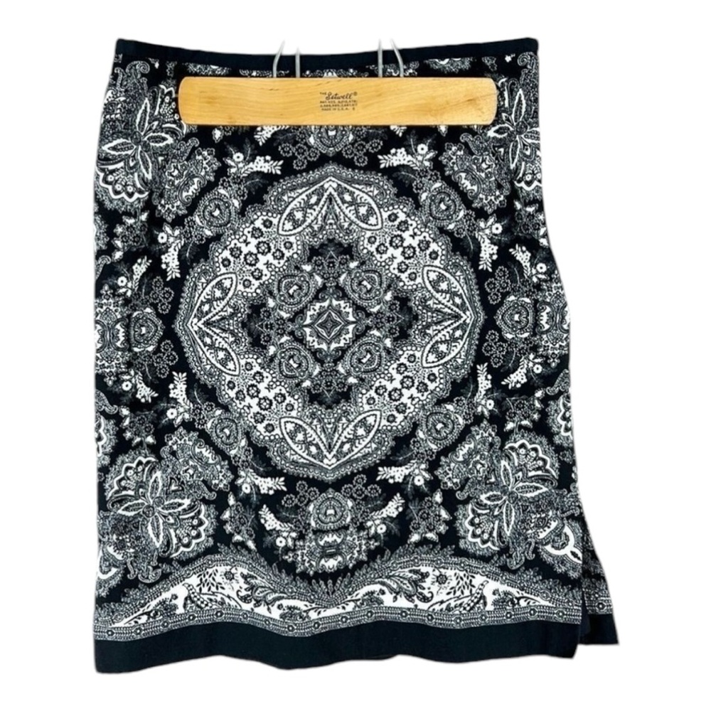 Loft Silk Blend Black & White Floral Patterned Skirt Size 4 Petite